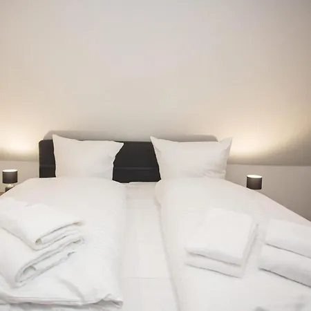 - 'ferienhaus K17 Voor 18 Pers' - Kirchstrasse 17 | Holiday home