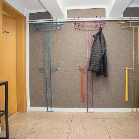 Prázdninový dům Welcome In - Groepsaccommodatie Met Terras En Berging Winterberg