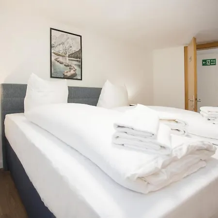 - 'ferienhaus K17 Voor 18 Pers' - Kirchstrasse 17 | Holiday home *