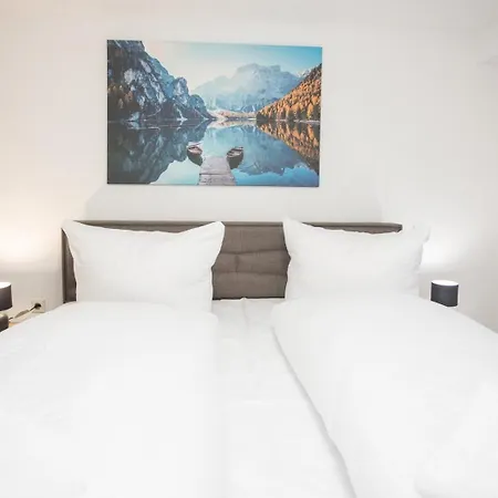 Holiday home - 'ferienhaus K17 Voor 18 Pers' - Kirchstrasse 17 |