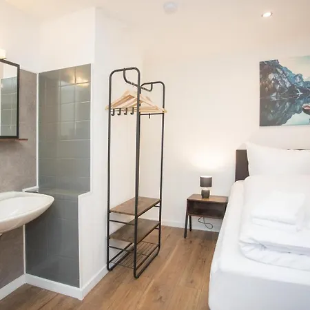 Holiday home - 'ferienhaus K17 Voor 18 Pers' - Kirchstrasse 17 | *