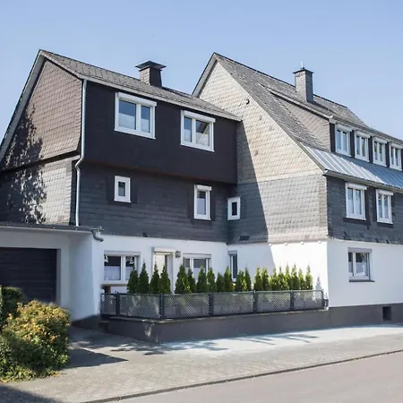 - 'ferienhaus K17 Voor 18 Pers' - Kirchstrasse 17 | *