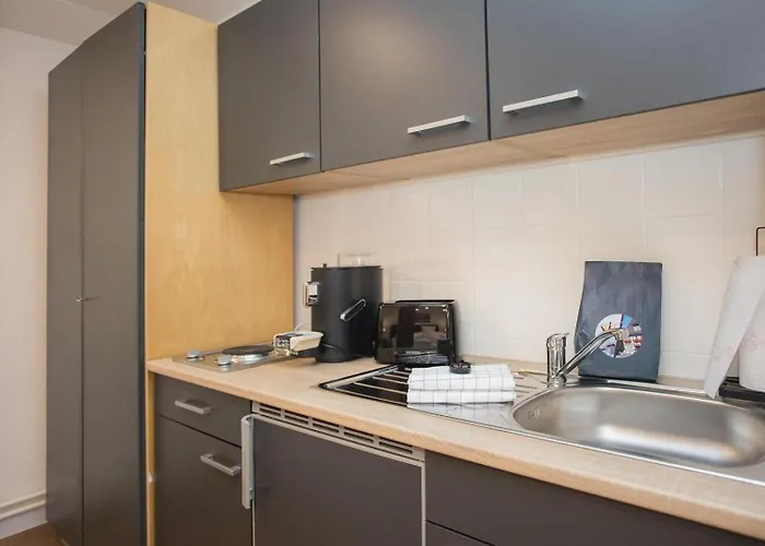 Welcome In - Groepsaccommodatie Met Terras En Berging Semesterbostad *